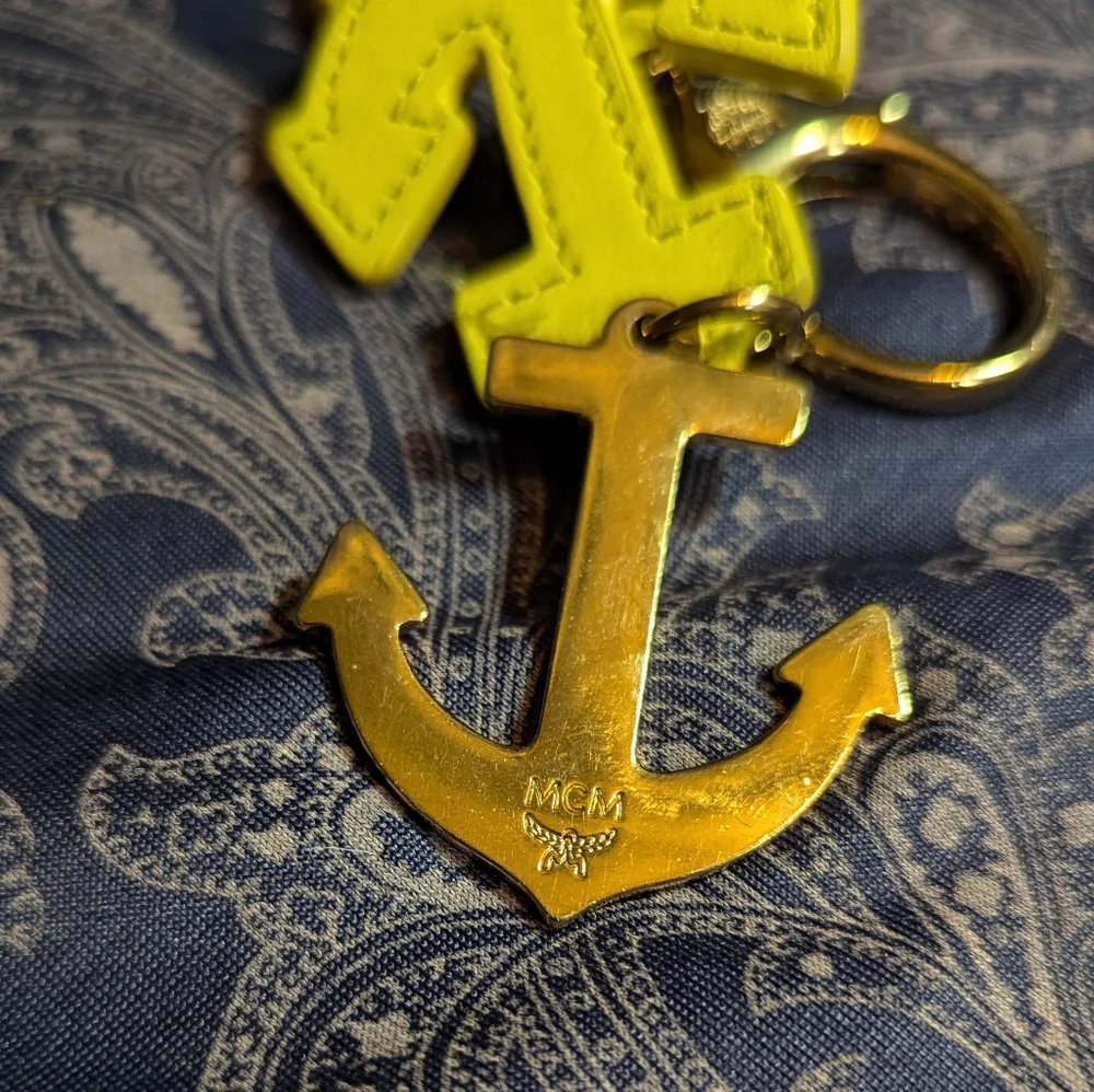 MCM Anchor Keychain - Picture 6 of 7